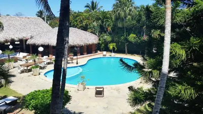 an image of a swimming pool at a resort at Hotel Voramar in Sosúa