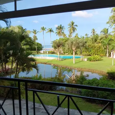 Bonita Village Beachfront Apt with Pool & Balcony
