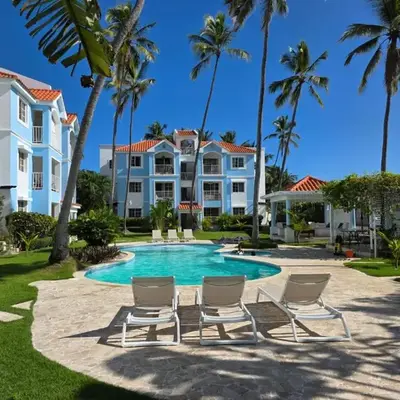 Madonna1 pool beach los corales Arenas de Bavaro