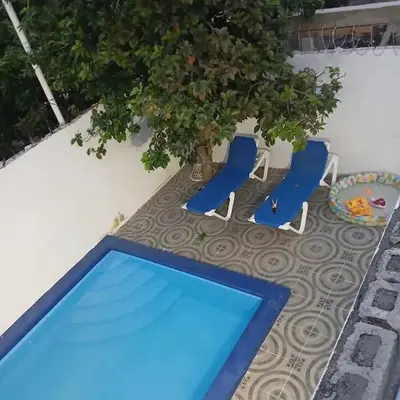 Casa con piscina EN BOCA CHICA