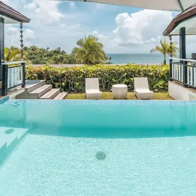 Magnificent villa with ocean view in Puerto Bahia