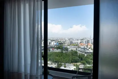 a view of a city from a window at Apartamento de 2H en el Centro de la Ciudad in Santo Domingo