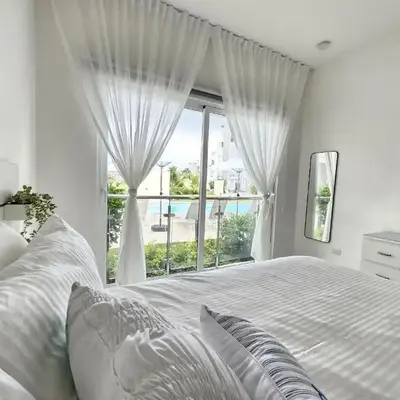 Melody 2BDR Condo with Pool View in Coral Bay #2