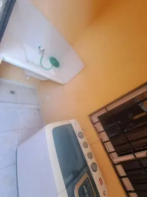 a room with a cell phone sitting on a wall at Encantador Apartamento Pequeño in Hornillo