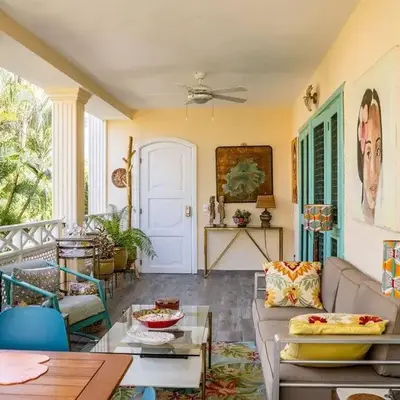 Renovated Condo at the Beach Close to Everything