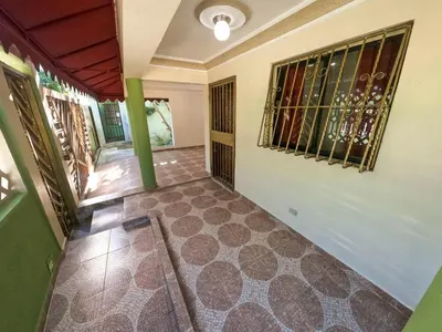 an empty hallway of a house with a floor at Casa de 2 Habitaciones in Los Frailes