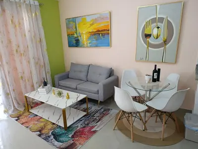 a living room with a couch and a table at El descanso perfecto in El Cruce
