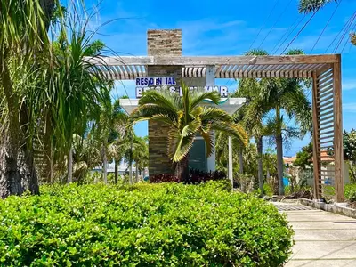 a sign for the best at inn with palm trees at magnifica villa en cabrera in Cabrera