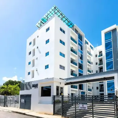 Modern Oasis near Monument with Rooftop BBQ