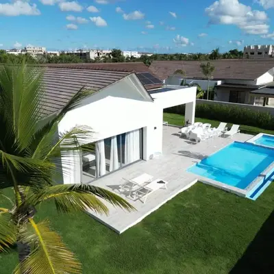 VILLA CORAL Tracadero Beach Resort