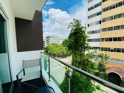 a balcony with a view of a city street at Soja 11 in Santiago de los Caballeros
