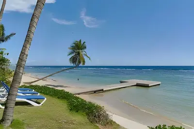 Gallery image of Caribbean Golden Sunset View,1BDRM Beachfront Apt. in La Puntica de Juan Dolio