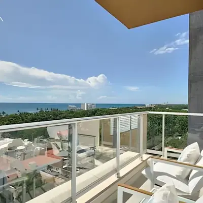 Costal View Apt. Walkable To Beach & Restaurants
