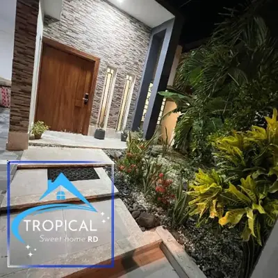 Lujosa casa con piscina privada