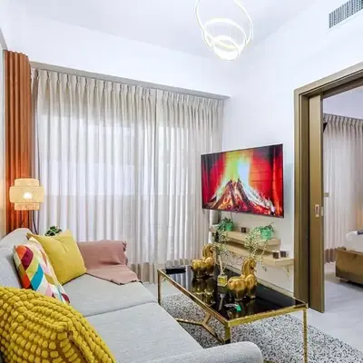 Comfy 1BR Apt