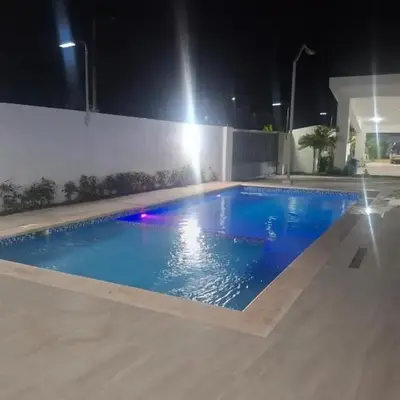 Luna airport retreat