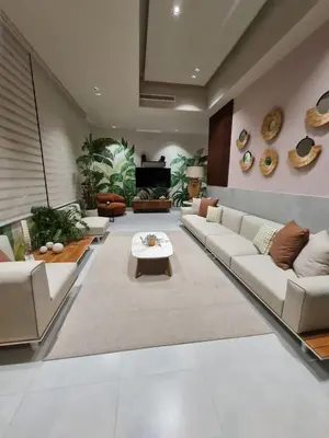 a living room with a couch and a table at Exclusivo Apartamento de un Dormitorio in Santo Domingo