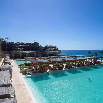 8 BR Grand Villa in Oceanfront Comm Sosua Ocean Vill
