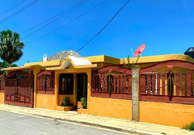 a building on the side of a street at Tu Casa En Pedernales in Pedernales