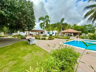 an image of a backyard with a swimming pool at Villa San Pedro in San Pedro de Macorís
