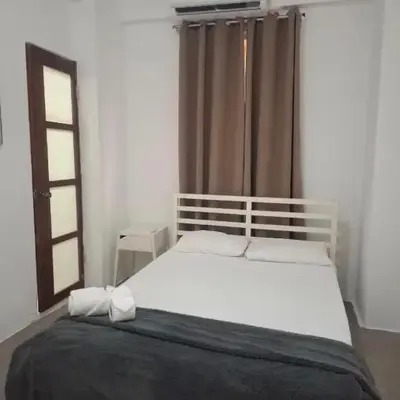Yuloren Hostal 1 min del monumento & 5 de Agora Mall