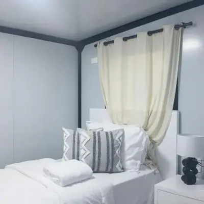 Cozy tiny home by the beach