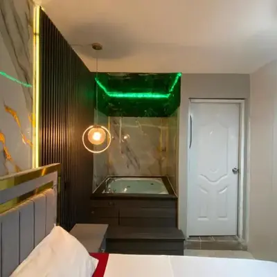Luxury and beautiful studio private jacuzzi