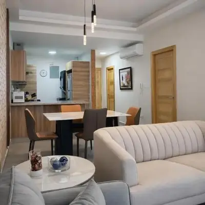 Modern Luxury Apt Pool