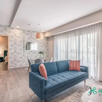 Chic Fully Serviced Apartment at Regatta Living II - 705