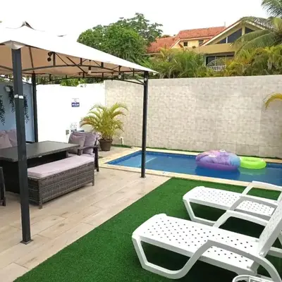 Townhouse with Private Pool and nearby beaches