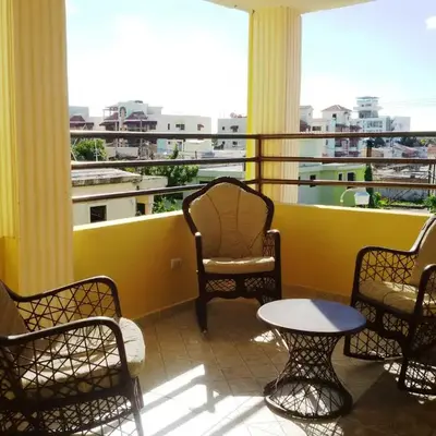 Spacious 2Br 2Bath Apartment Terrace & Street View